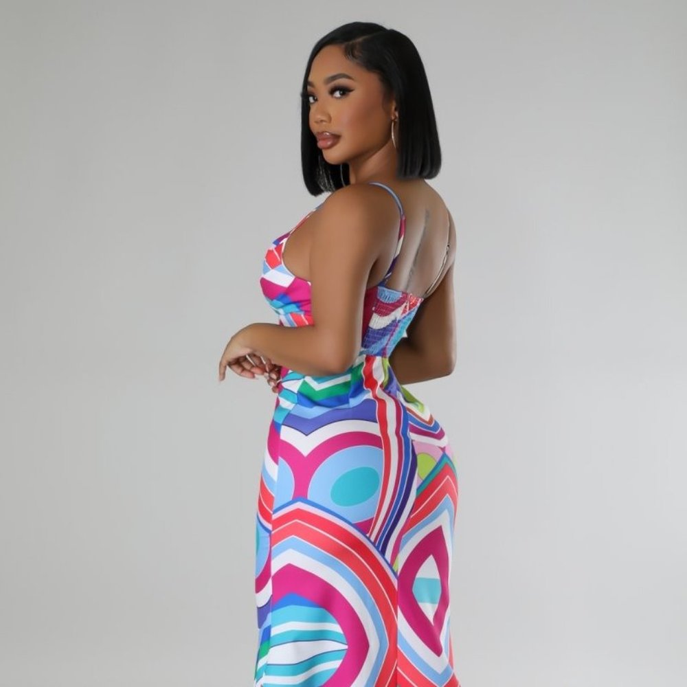 🌺The Alexa Multi-Color Midi Dress🌺